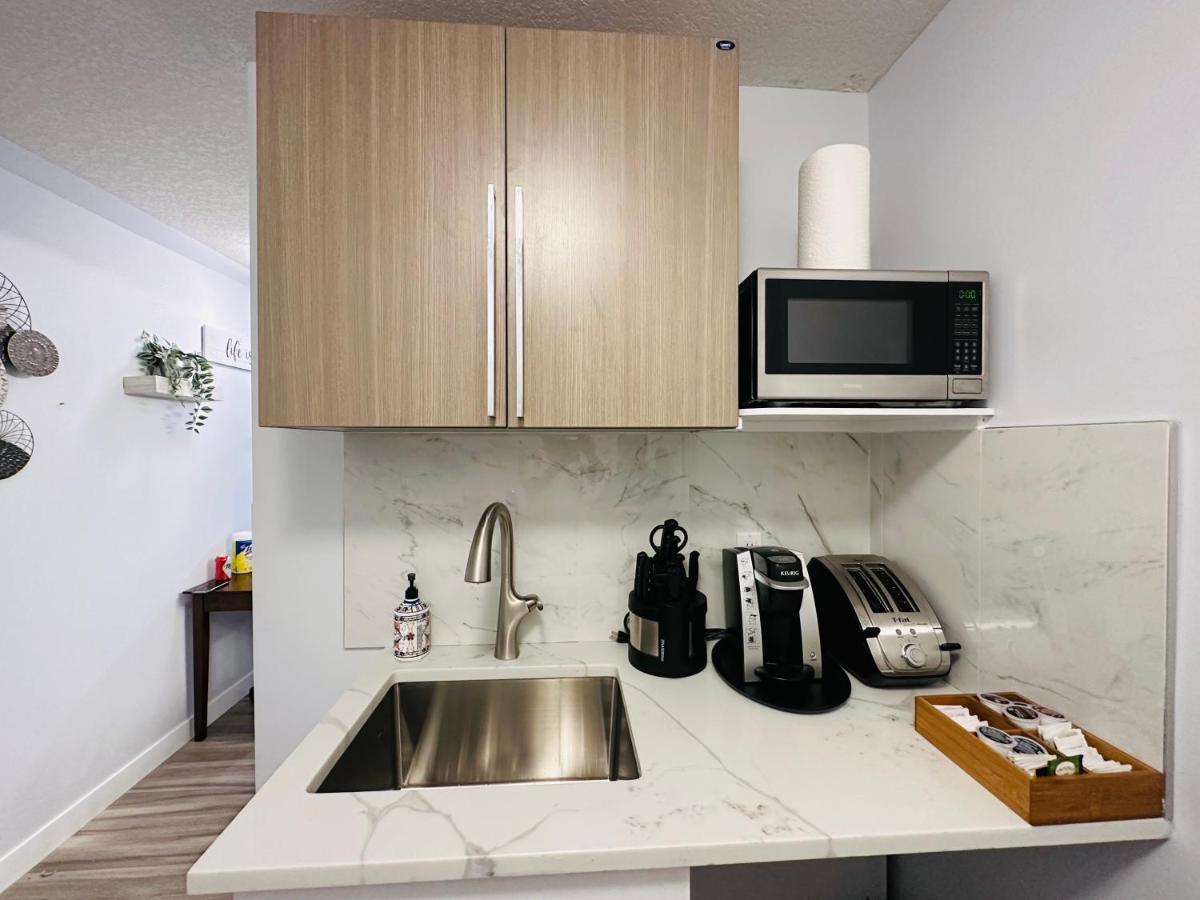 Romantic Studio With Kitchen & Ac & Bbq & A Huge Balcony 164 Canmore Exterior photo